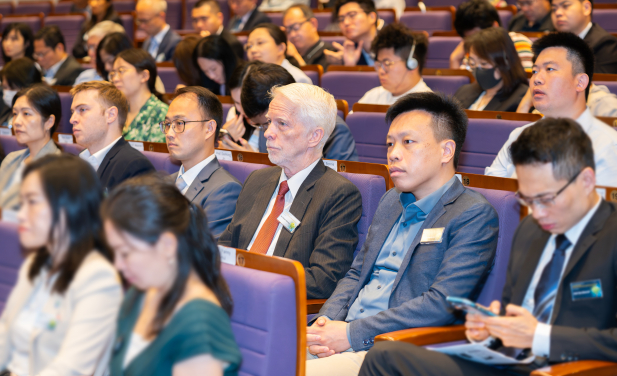 The Inaugural ESG Forum gathers esteemed scholars, policymakers, business leaders, NGOs, start-ups and the wider community to discuss the best practice and solutions to ESG challenges.
 