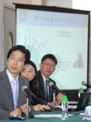 From the left: Dr Leo Poon Lit-man, Associate Professor; Dr Maria Zhu Huachen, Research Assistant Professor and Professor Guan Yi, Daniel CK Yu Professor in Virology of School of Public Health, HKU Li Ka Shing Faculty of Medicine.